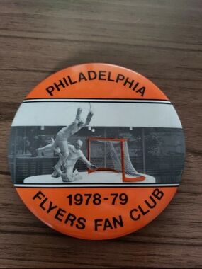 Vintage Philadelphia Flyers Fan Club Button -1978-79